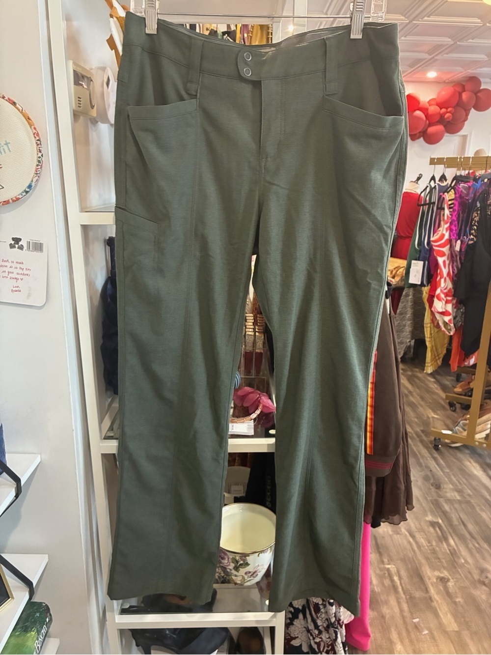 Royal Robbins Olive Green Pants with Front Patch Pockets